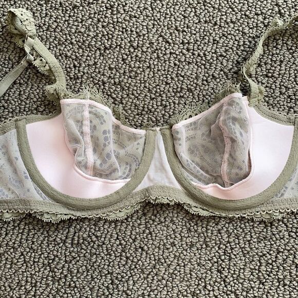 Victoria’s Secret Dream Angels Push Up Bra - Picture 5 of 6